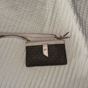 New Michael Kors Crossbody Purse